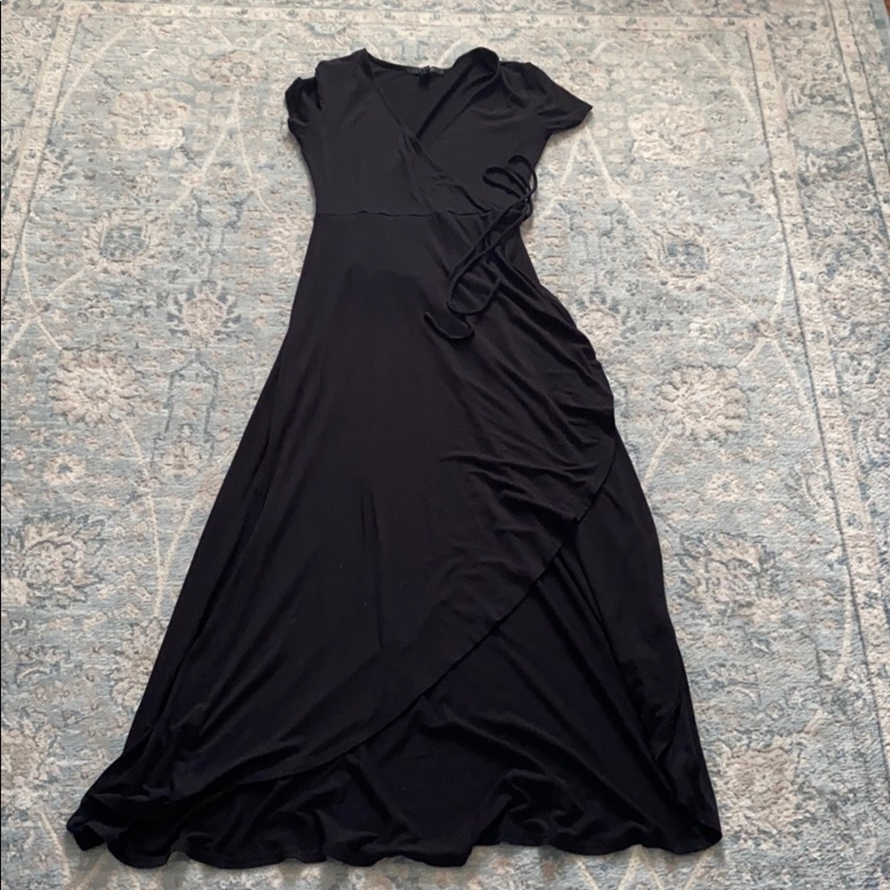 Black maxi dress from Forever 21